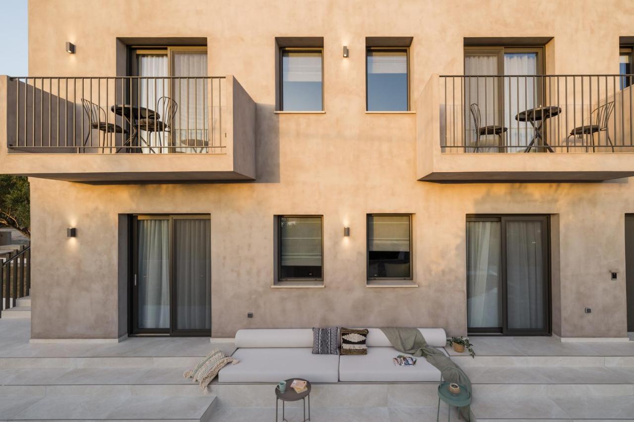Topos Suites Lassi  Luaran gambar
